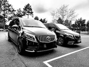             Private Cab Vtc Paris to Charles de Gaulle Airport (CDG) Private transfers and taxi By Mercedes V Class Van & Car Service         